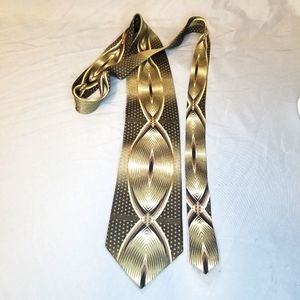 Mens Boston Traders 100% silk tie, 59" long, 4" wide, neutral browns and cream.